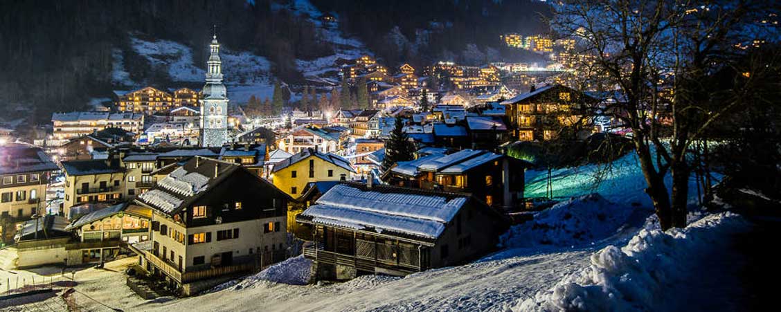 La Clusaz ski resort by night