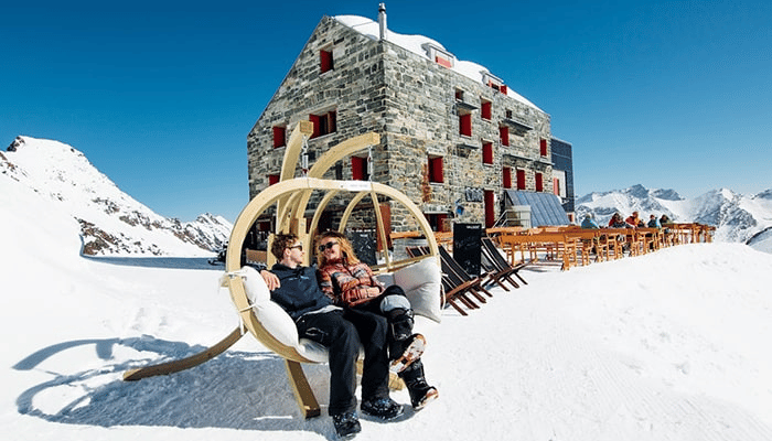 Black Bull Snow Bar one of the best bars for apres ski in Saas Fee